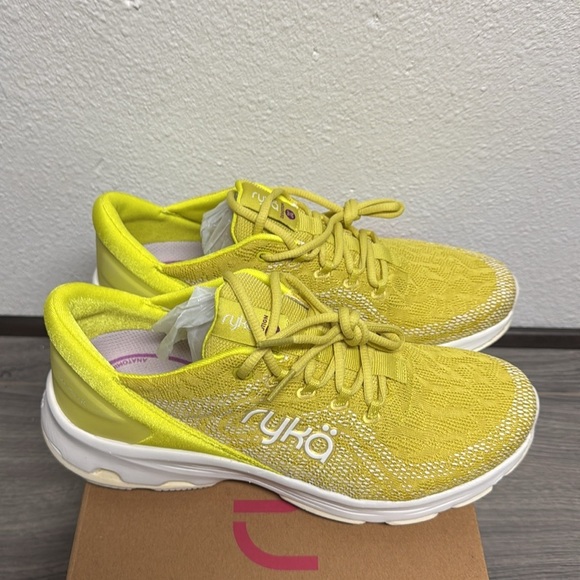 Ryka Devotion X Walking Sneaker In Verdantyel (WIDE) - Picture 6 of 10